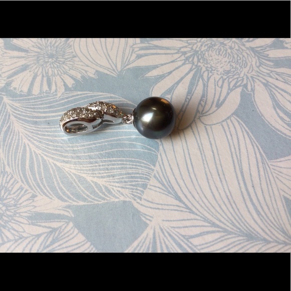 14k 9.0mm Tahitian pearl diamond pendant - Picture 2 of 4